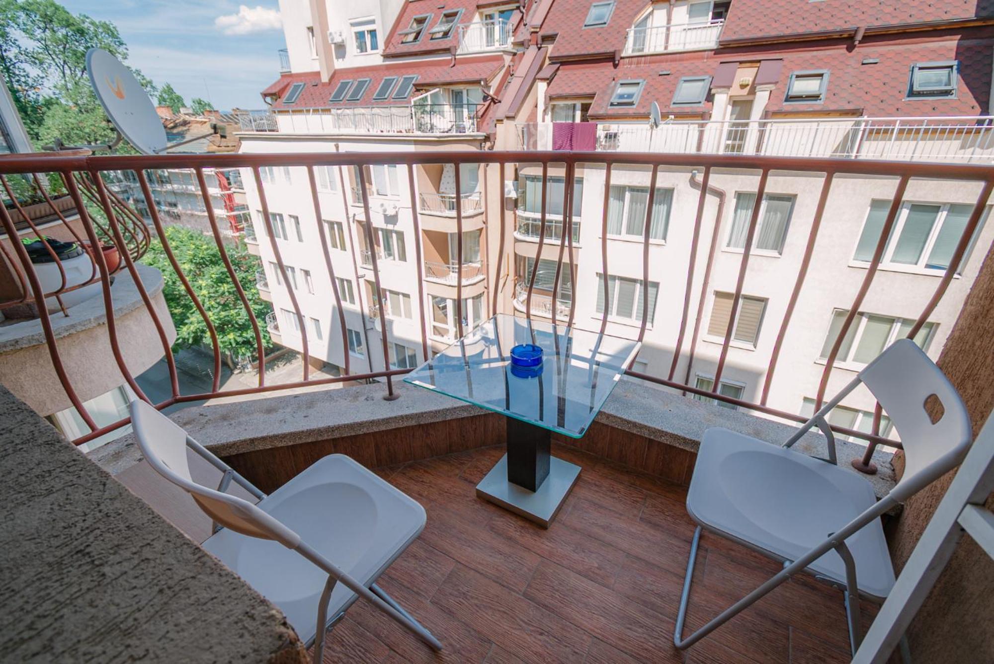 Top Center Spacious Apartment With Ac And Free Underground Parking Sofia Exterior photo